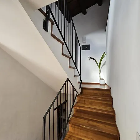 Elegant House In The Heart Of Apartament *