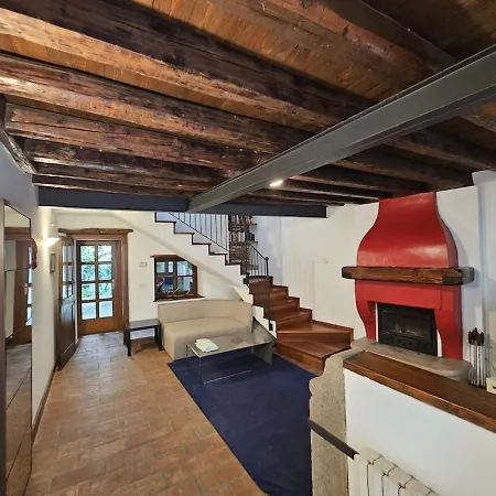 Apartment Elegant House In The Heart Of