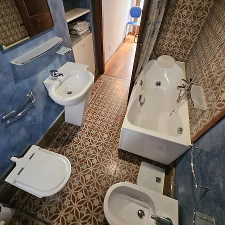 Apartament Elegant House In The Heart Of Udine