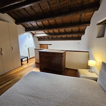 Elegant House In The Heart Of Apartment Udine