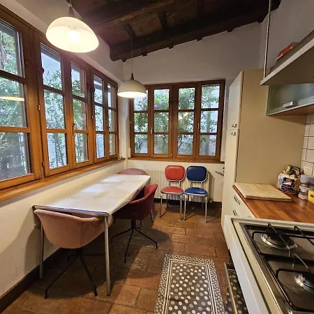 Elegant House In The Heart Of Apartament *